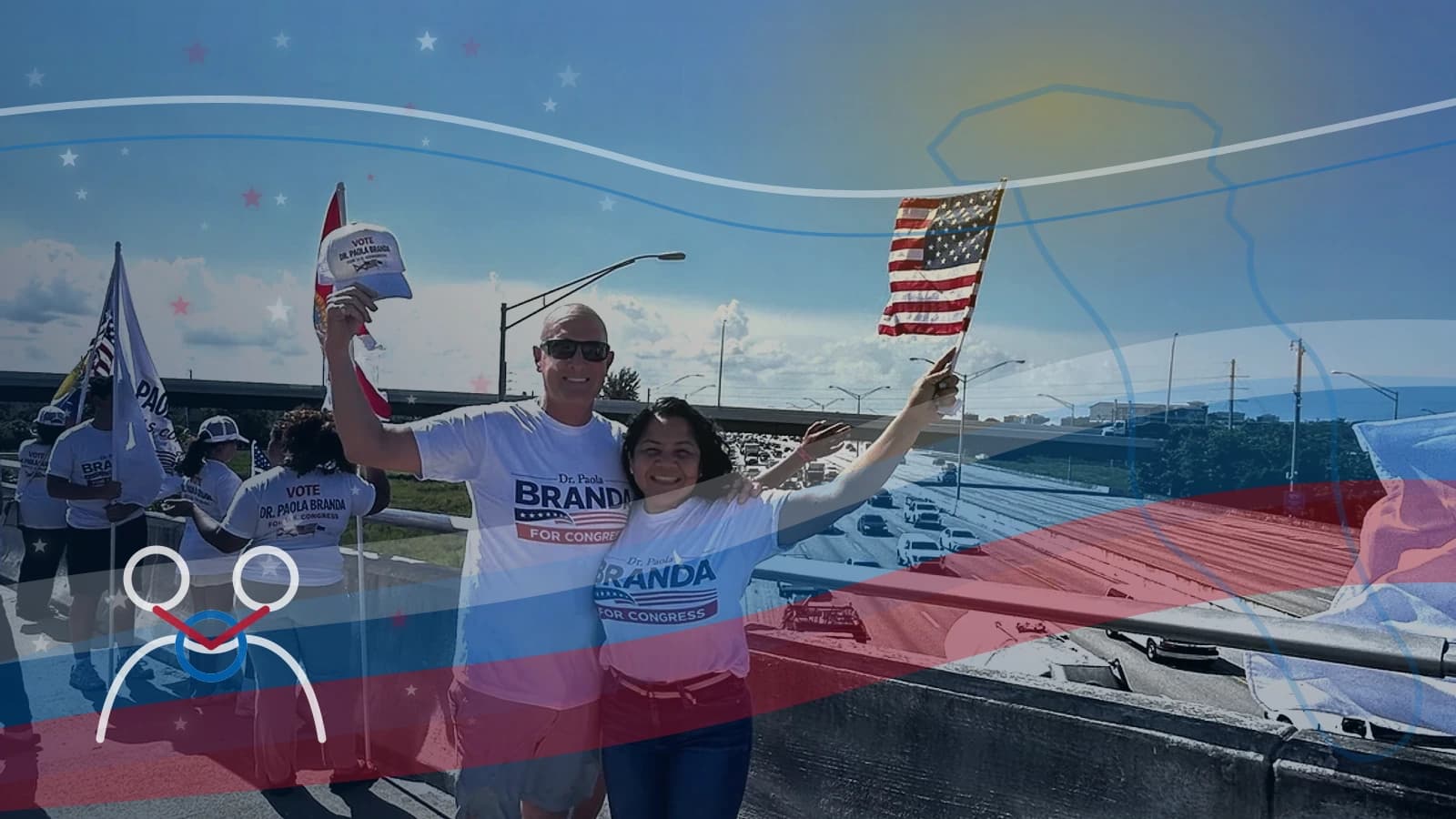 Vecindario de Palm Beach con rutas de campaña y banderas estadounidenses